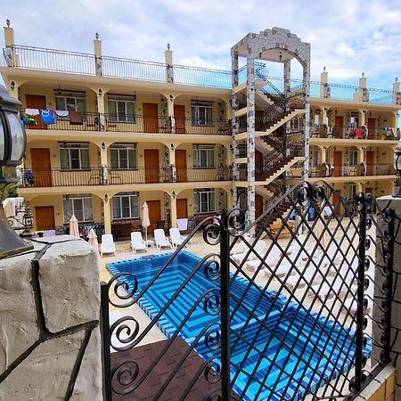 Casa Del Sol Hotel New Athos Exterior photo